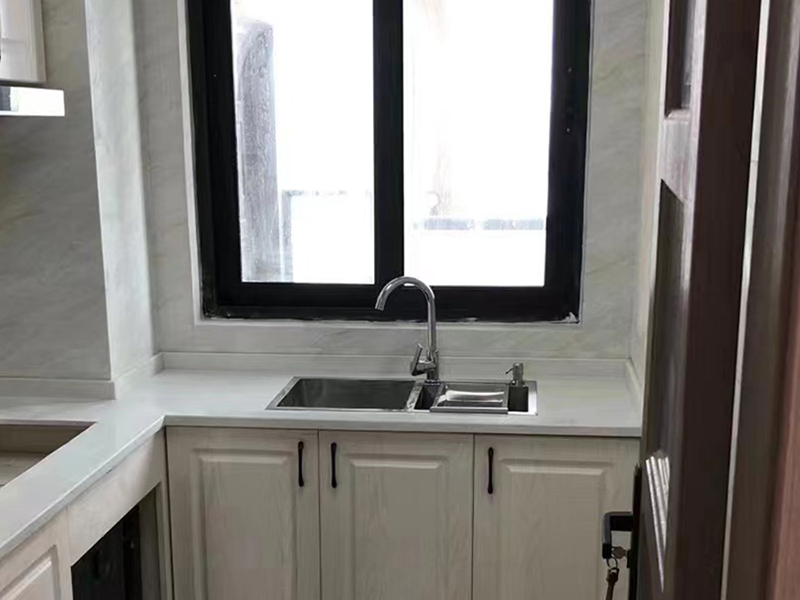 神宮天巧告訴你一個(gè)裝修知識(shí):精裝房廚房可以不全拆改造了(圖1) 神宮天巧告訴你一個(gè)裝修知識(shí):精裝房廚房可以不全拆改造了(圖1)