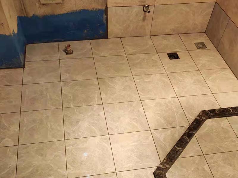 衛(wèi)生間瓷磚怎么選？衛(wèi)生間裝修選哪種墻地磚比較合適？(圖1)