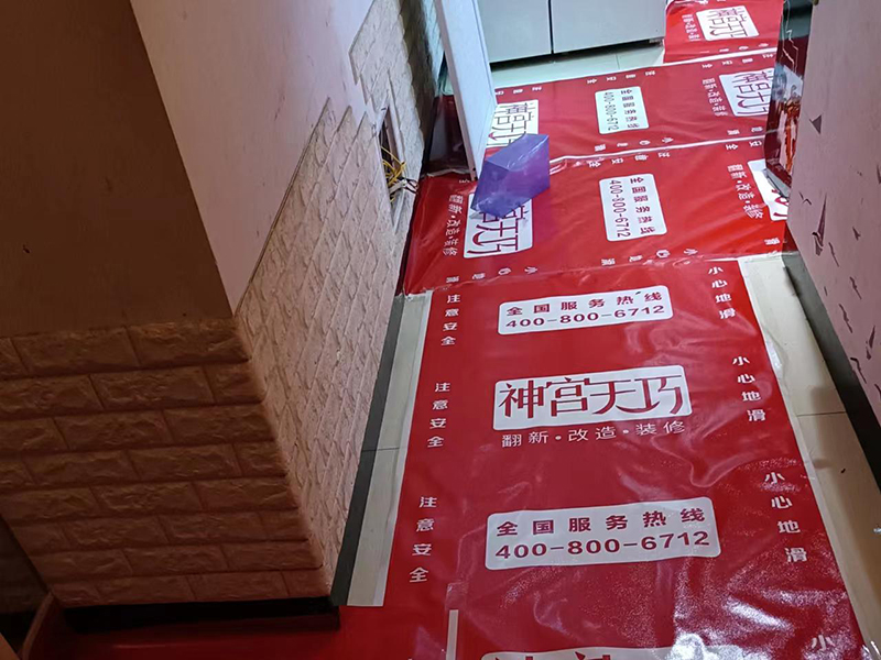 乳膠漆墻面開裂起皮怎么辦？乳膠漆墻面裂縫原因及處理方法(圖2)