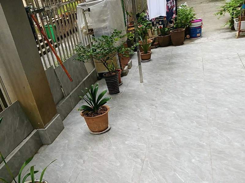 毛坯房裝修寶典:餐廳地面裝飾便宜又美觀實用的方法(圖4) 毛坯房裝修寶典:餐廳地面裝飾便宜又美觀實用的方法(圖4)