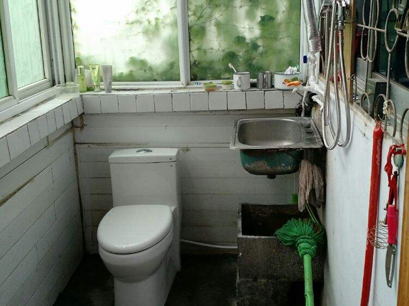 家里陽(yáng)臺(tái)能改造定制衛(wèi)生間嗎？別眨眼！不一樣的陽(yáng)臺(tái)拆改案例來(lái)了(圖3)