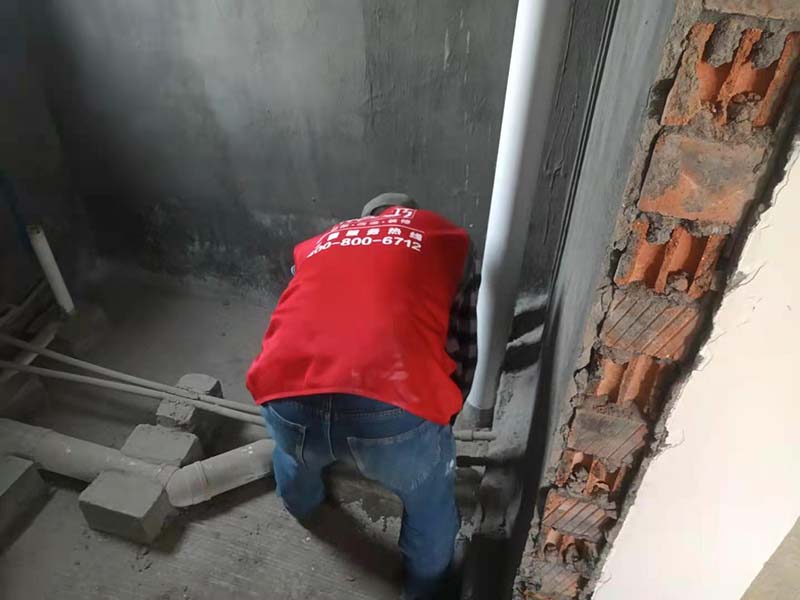 浴室裝修簡(jiǎn)單又省錢(qián)的方法，省下一年物業(yè)費(fèi)問(wèn)題不大(圖3)