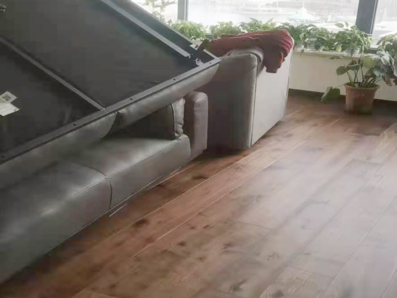 長(zhǎng)沙地面安裝地板坡度大怎么解決(圖1)