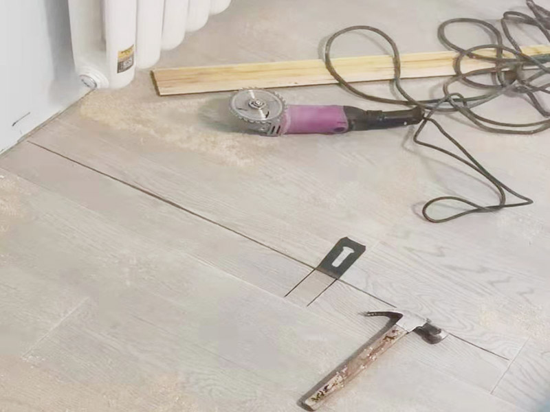 長(zhǎng)沙地面安裝地板坡度大怎么解決(圖3)