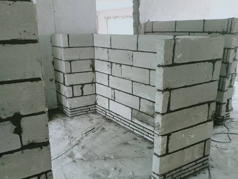 長沙隔斷墻安裝價格-隔斷墻安裝有什么講究(圖2) 長沙隔斷墻安裝價格-隔斷墻安裝有什么講究(圖2)