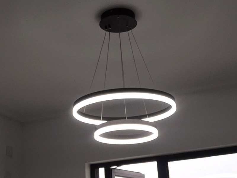 杭州過(guò)道安裝筒燈還是射燈？(圖2)