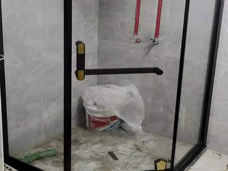 南京淋浴房安裝師傅哪里找啊(圖3) 南京淋浴房安裝師傅哪里找啊(圖3)