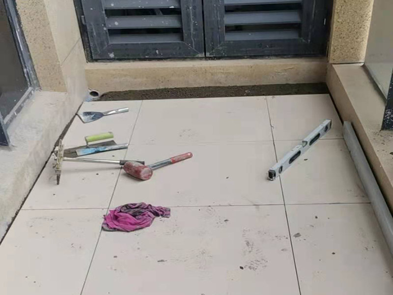 家庭地面用什么材質(zhì)便宜實(shí)惠？家庭地面瓷磚怎么選？(圖3)