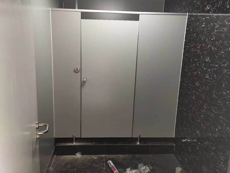 衛(wèi)生間墻面返潮掉皮怎么處理？(圖1)