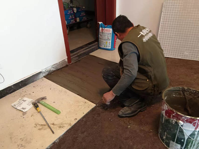 二手房已過戶才發(fā)現(xiàn)墻體滲水(圖2) 二手房已過戶才發(fā)現(xiàn)墻體滲水(圖2)