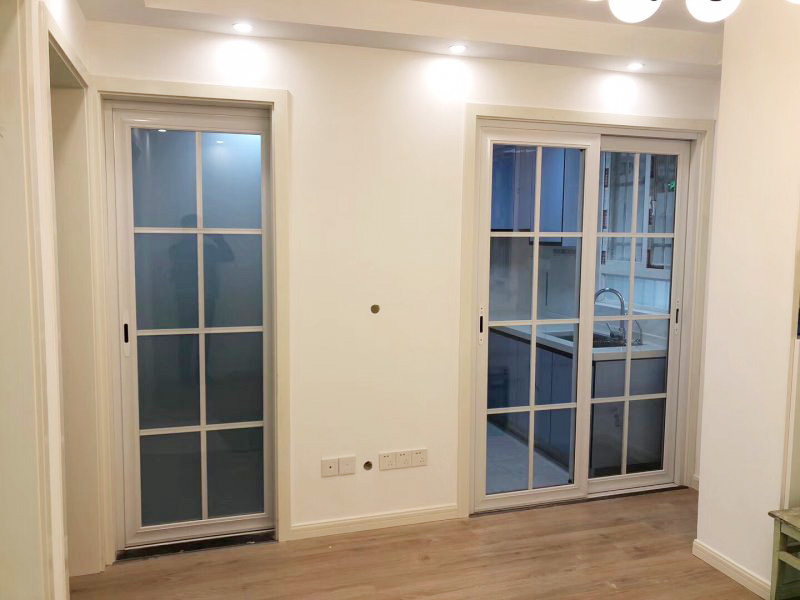 高層裝推拉窗好還是平開(kāi)窗好(圖2) 高層裝推拉窗好還是平開(kāi)窗好(圖2)