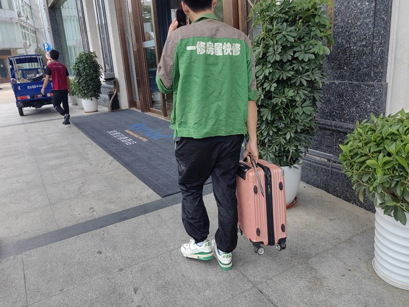 不搬家舊房局部翻新裝修(圖2) 不搬家舊房局部翻新裝修(圖2)