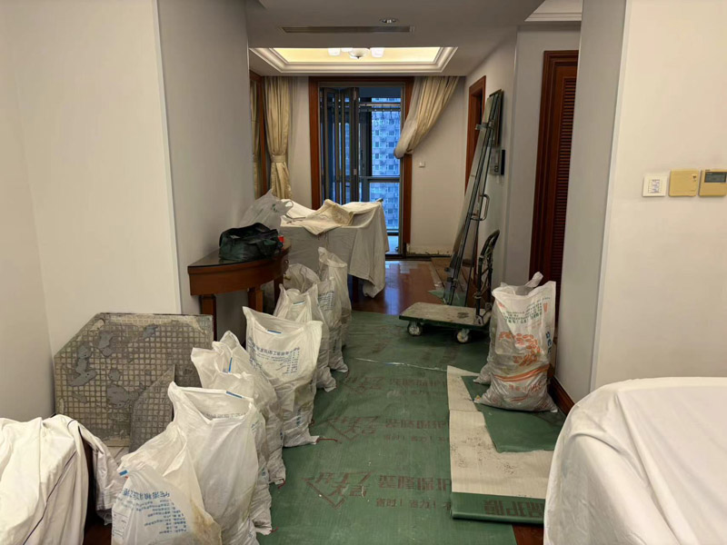 臥室墻面翻新大概多少錢(圖1) 臥室墻面翻新大概多少錢(圖1)