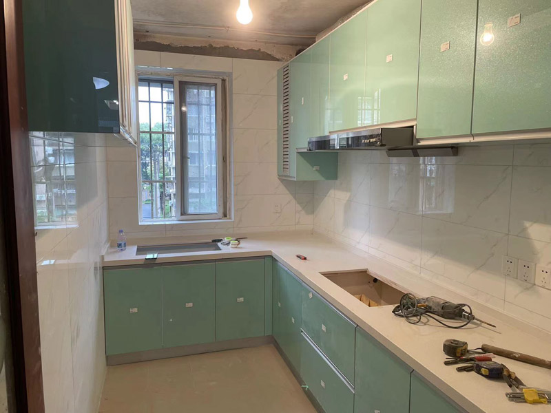 廚房臺面下掛好還是不下掛好(圖1) 廚房臺面下掛好還是不下掛好(圖1)