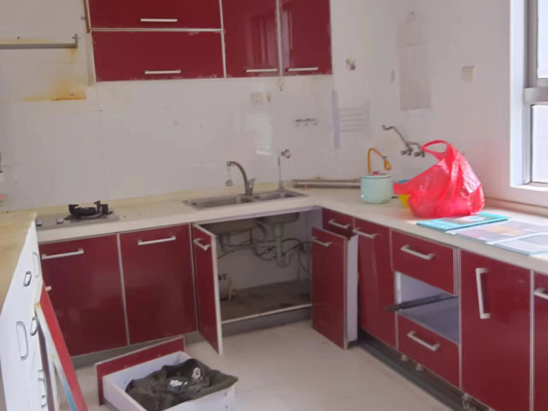 廚房翻新吊頂和吊柜誰先做(圖2) 廚房翻新吊頂和吊柜誰先做(圖2)