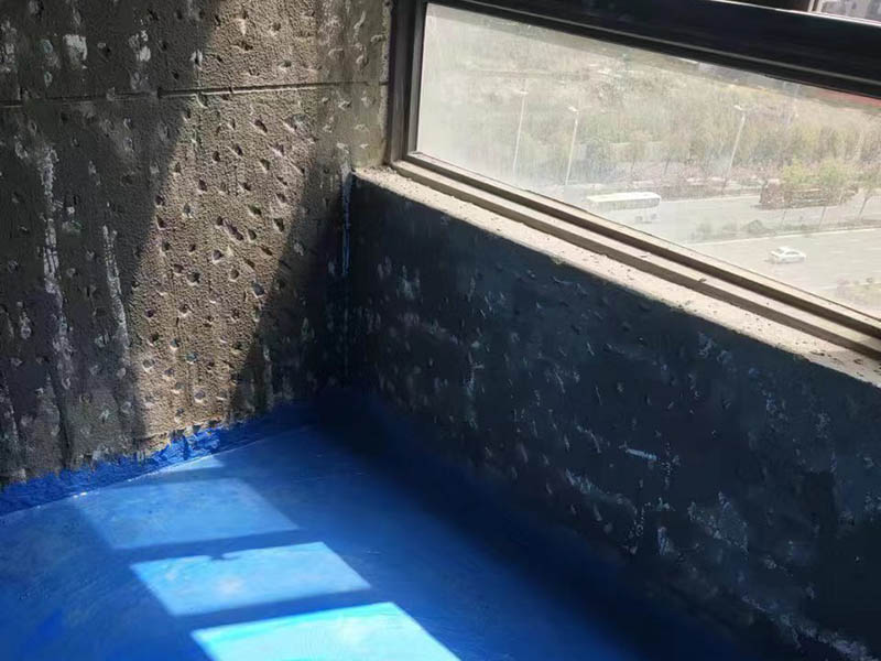 陽(yáng)臺(tái)墻面刷漆好還是貼瓷磚好