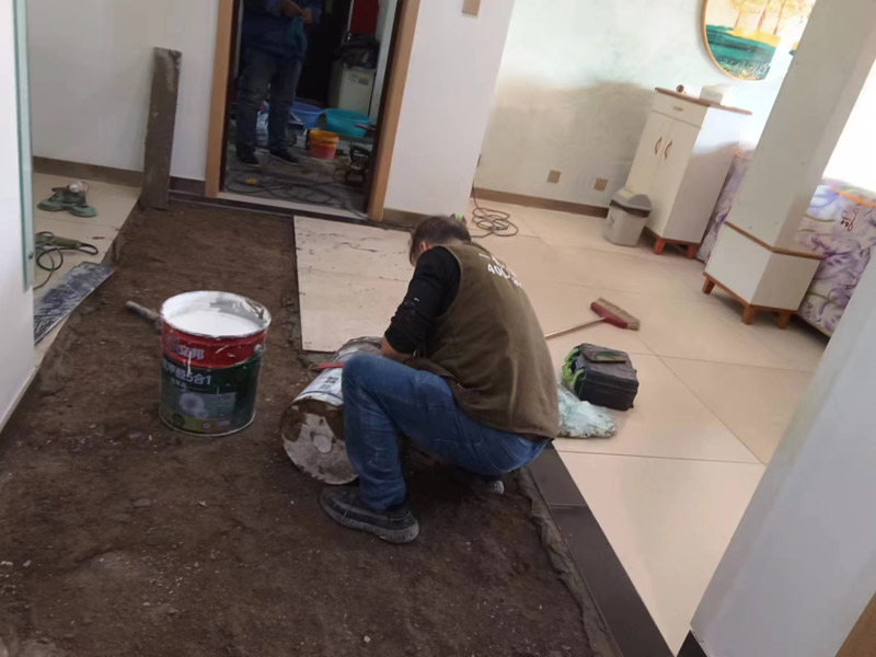 鄭州貼瓷磚人工費(fèi)多少錢一平方(圖2) 鄭州貼瓷磚人工費(fèi)多少錢一平方(圖2)