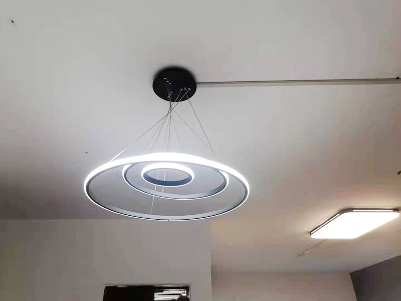 北京過道安裝筒燈還是射燈？(圖3)